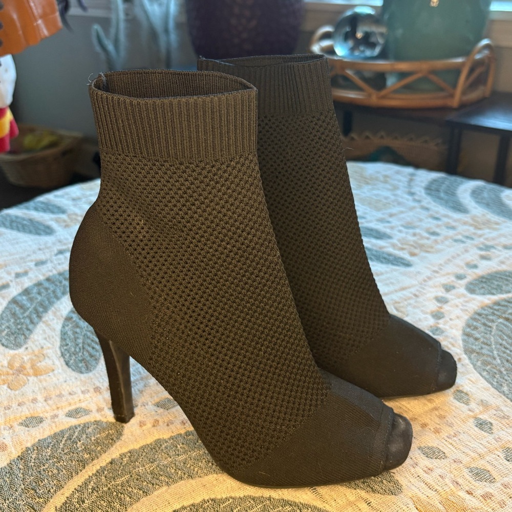 MIA Black Textured Heeled Boots